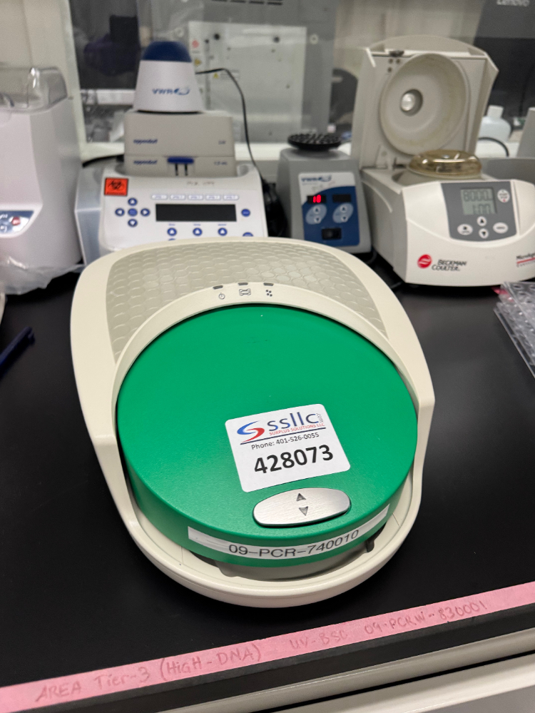 Image of Bio-Rad QX200 Droplet Generator